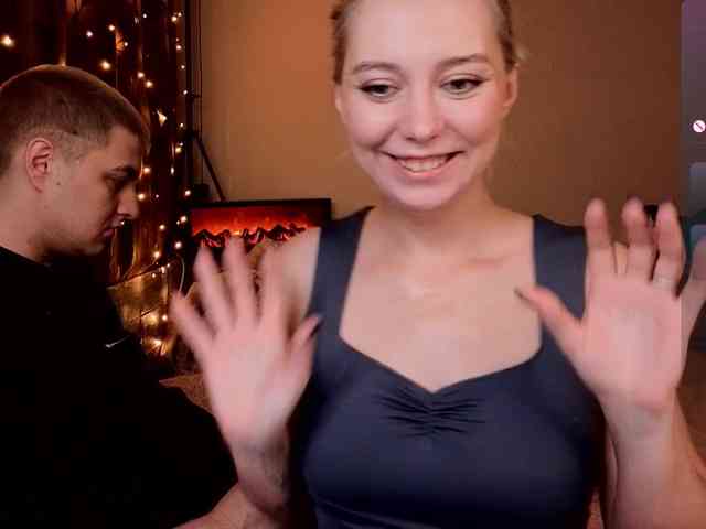 Sexvibecouple webcam