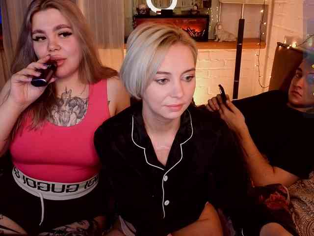 Sexvibecouple webcam