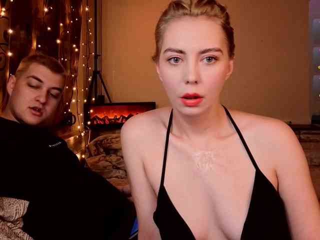 Sexvibecouple webcam