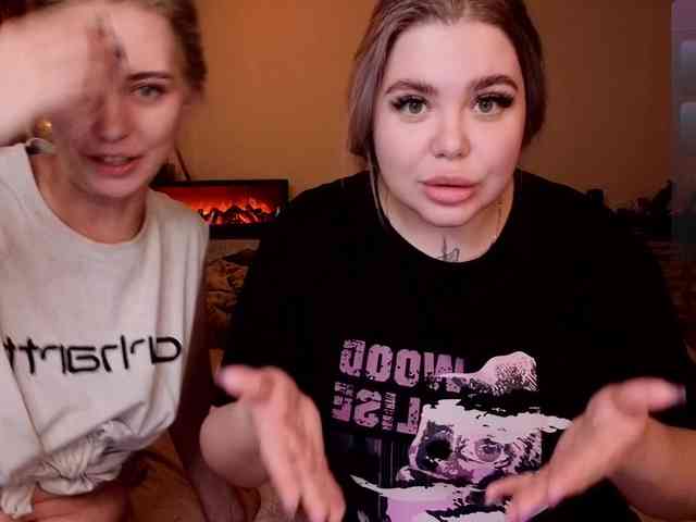 Sexvibecouple webcam