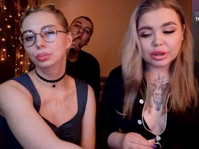 Sexvibecouple webcam