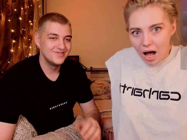 Sexvibecouple webcam