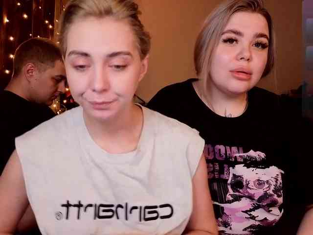 Sexvibecouple webcam