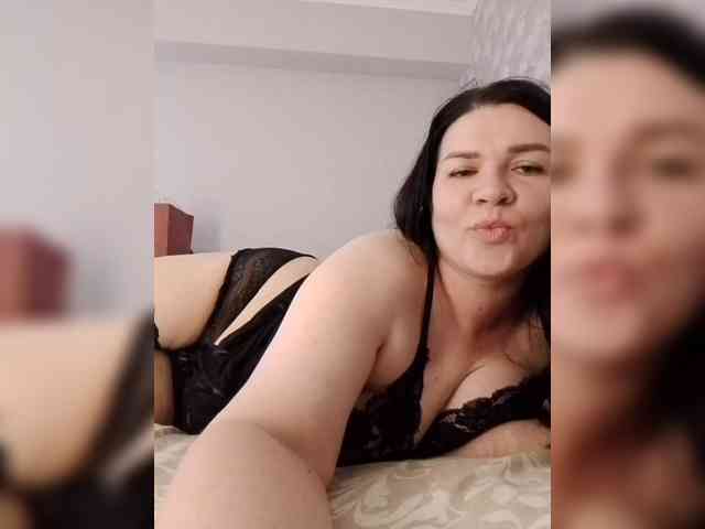 MalinaTexas webcam