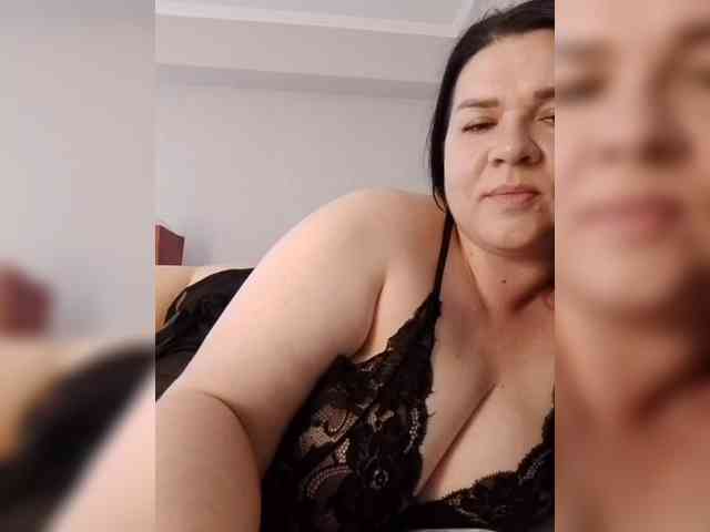 MalinaTexas webcam