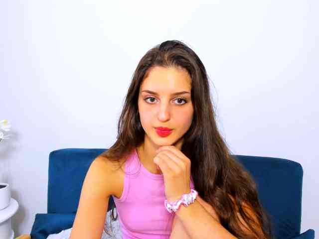 JenniferDesire webcam