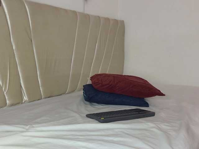 aly-n-seba's BongaCams show and profile