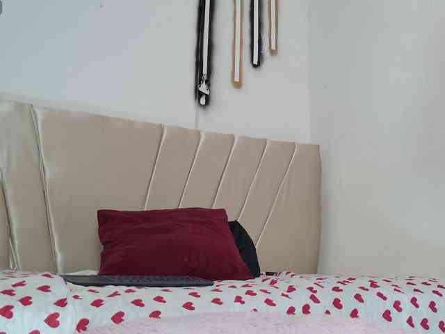 aly-n-seba Live Webcam on BongaCams