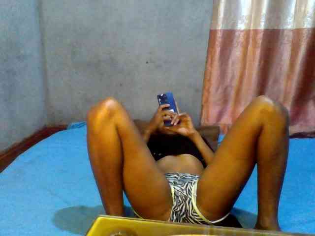 Kaishaa webcam