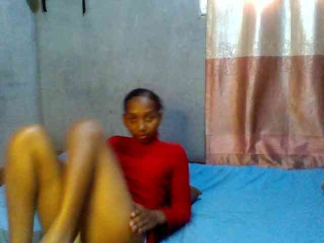 strip chat adult Kaishaa