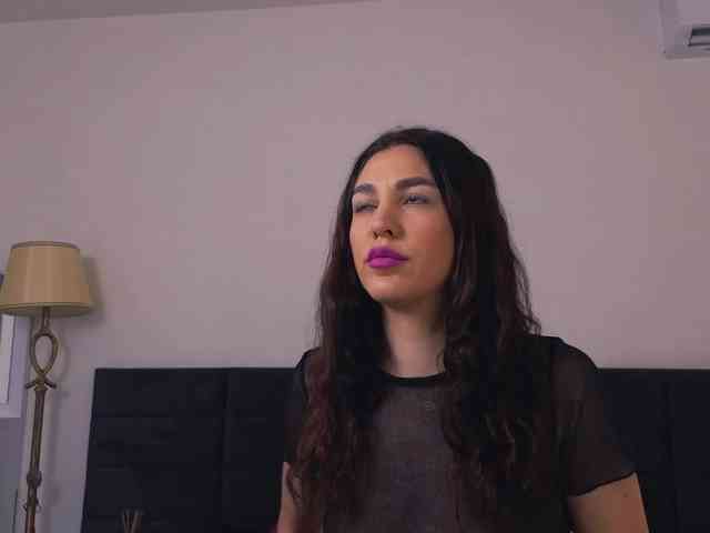 SelleneNoir webcam