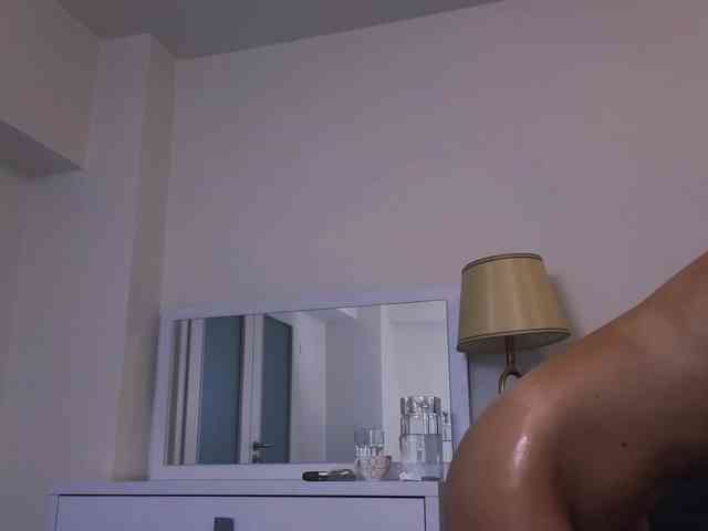 SelleneNoir webcam