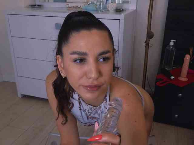 SelleneNoir webcam
