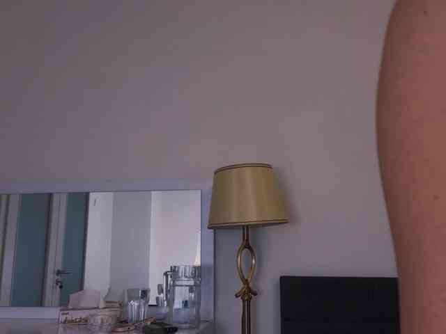 SelleneNoir webcam