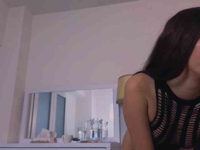 SelleneNoir webcam