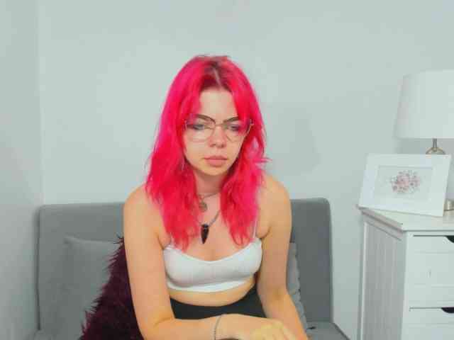 ZoeCharming webcam
