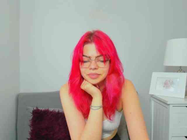 ZoeCharming webcam