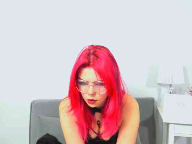 ZoeCharming webcam