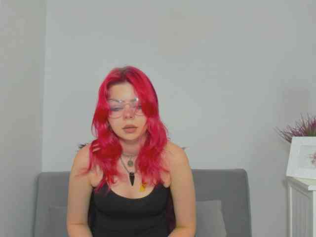ZoeCharming webcam