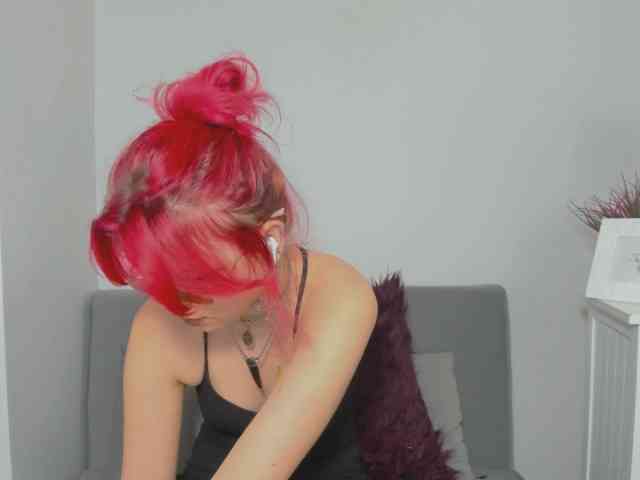 ZoeCharming webcam