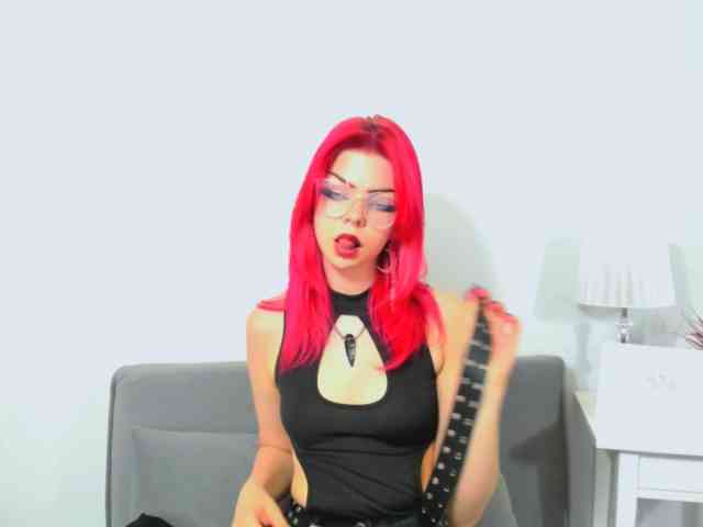 ZoeCharming webcam
