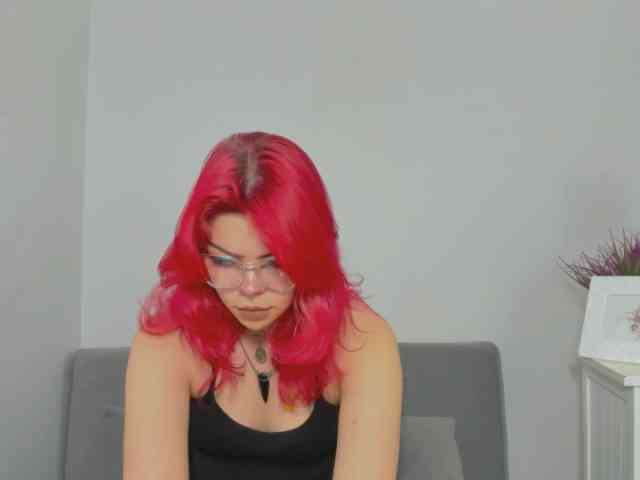 ZoeCharming webcam