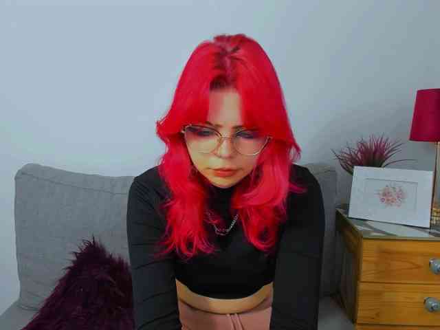 ZoeCharming webcam