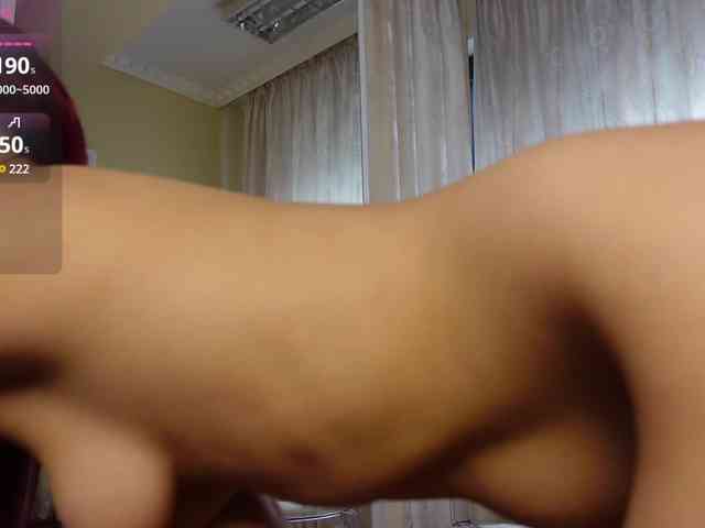 FoxyAmber webcam