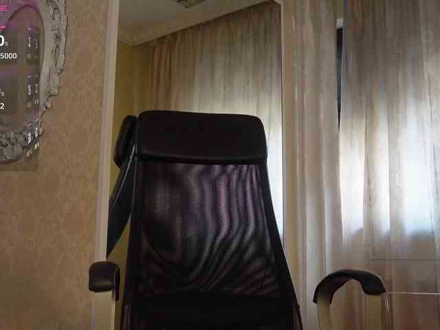 FoxyAmber webcam