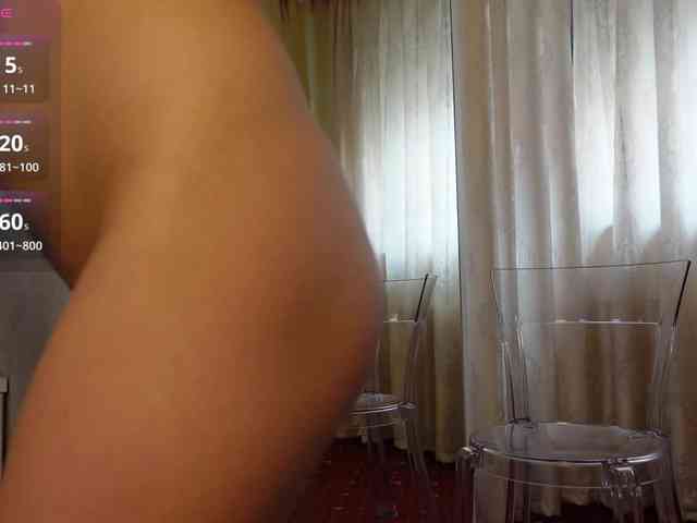 FoxyAmber webcam