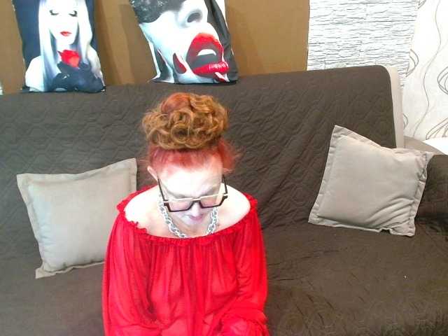 Maruu12qwert's BongaCams show and profile