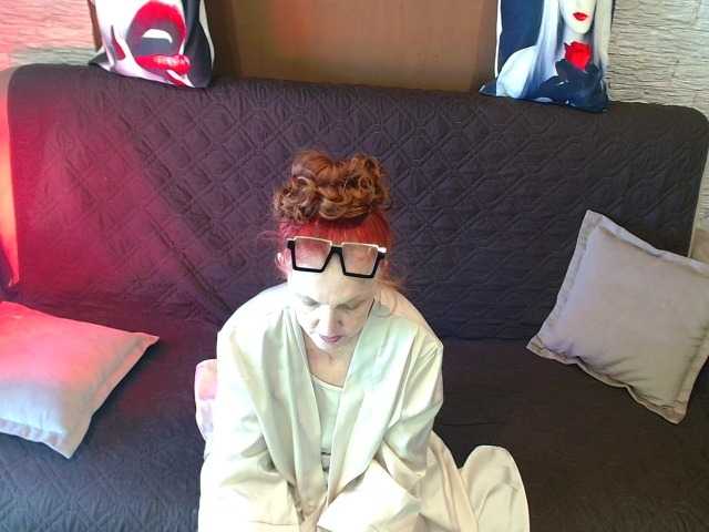 Maruu12qwert's BongaCams show and profile