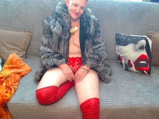 Maruu12qwert's BongaCams show and profile