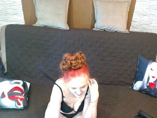 Maruu12qwert's BongaCams show and profile