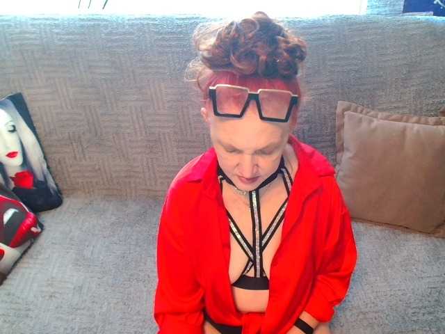 Maruu12qwert's BongaCams show and profile