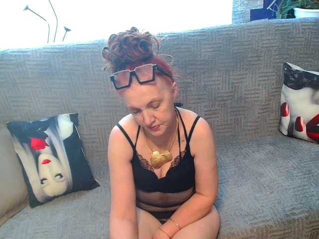 Maruu12qwert's BongaCams show and profile