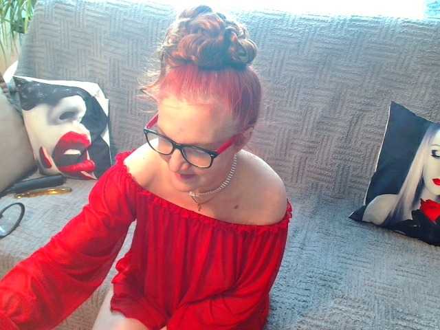 Maruu12qwert's BongaCams show and profile