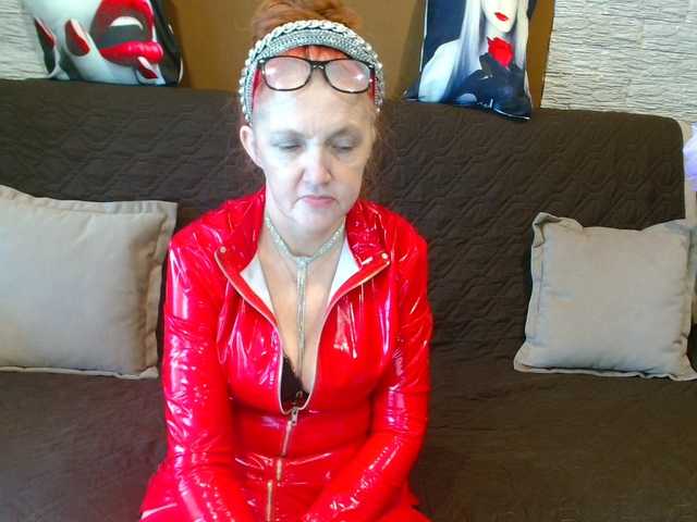 Maruu12qwert's BongaCams show and profile