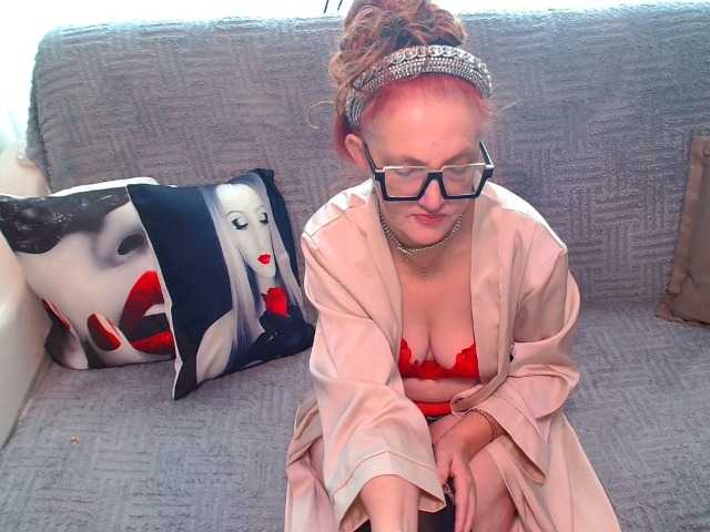 Maruu12qwert's BongaCams show and profile