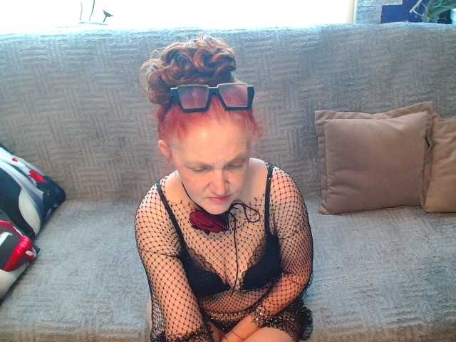 Maruu12qwert's BongaCams show and profile