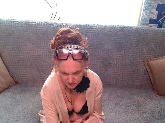 Maruu12qwert's BongaCams show and profile