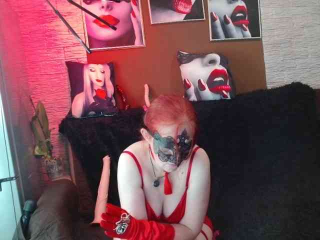 Maruu12qwert webcam