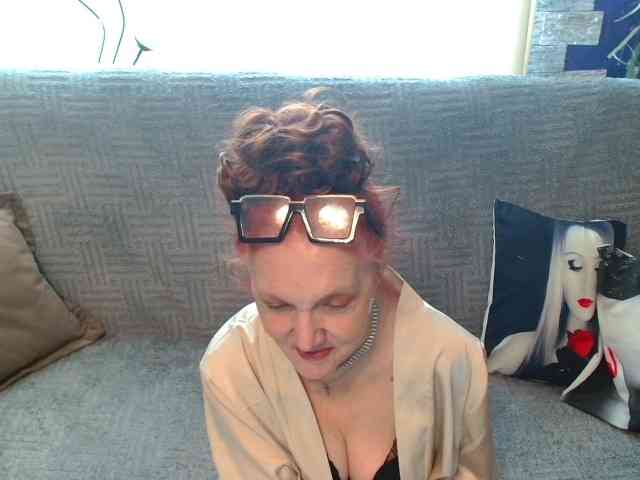 Maruu12qwert Live Webcam on BongaCams