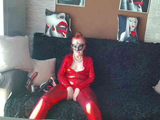 Maruu12qwert webcam