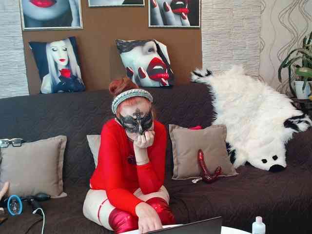 Maruu12qwert webcam