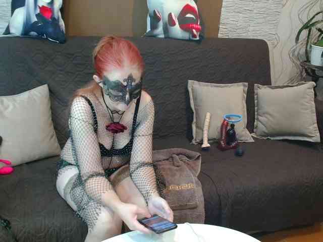 Maruu12qwert webcam