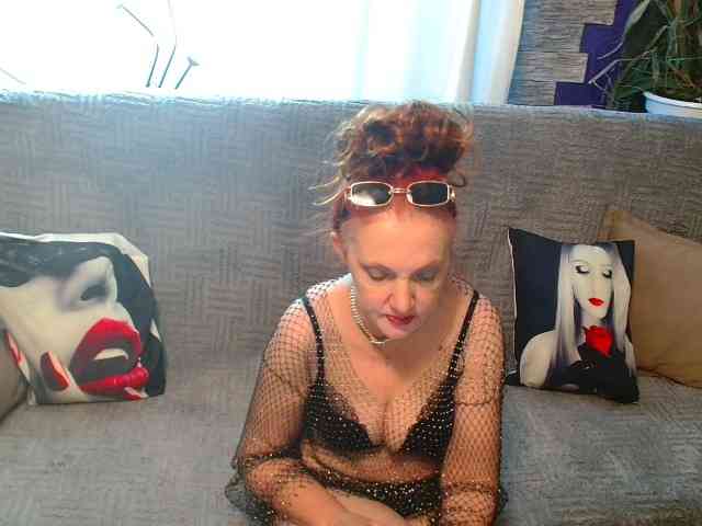 Maruu12qwert Live Webcam on BongaCams