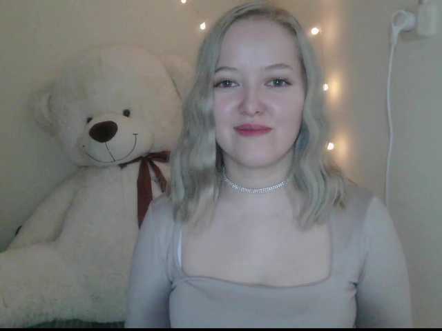 -Sweet-smile-'s BongaCams show and profile