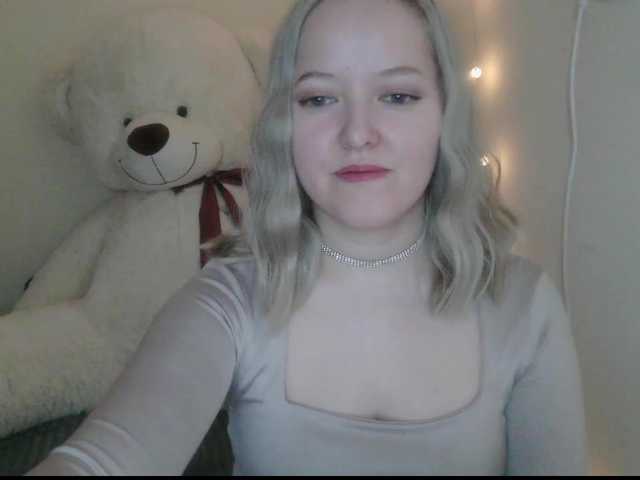 -Sweet-smile-'s BongaCams show and profile