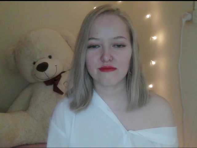 -Sweet-smile-'s BongaCams show and profile